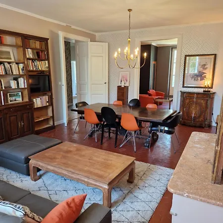 Chateau De Bayssan 4*