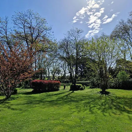 Chateau De Bayssan 4*